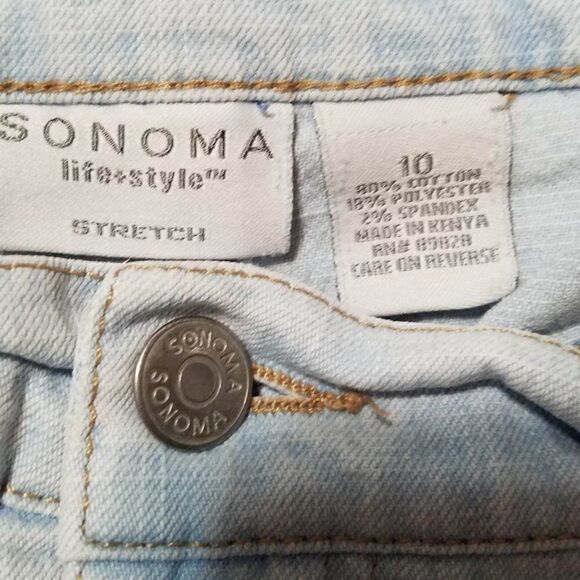 Sonoma Stretch Light Blue Wash Capris size 10 - Picture 2 of 8